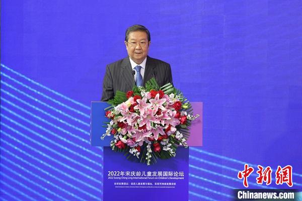 教育部原副部長、中國教育國際交流協(xié)會會長劉利民作主旨報告 宋基會供圖